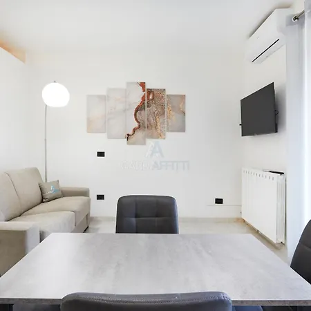 Sunshine - 200m Dal Con Piscina Apartment